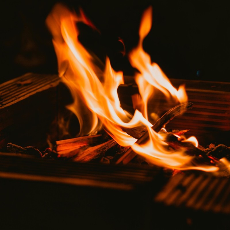 Aanmaakproducten Kopen | Aanmaakhout Thuis Bezorgd in Altena e.o.